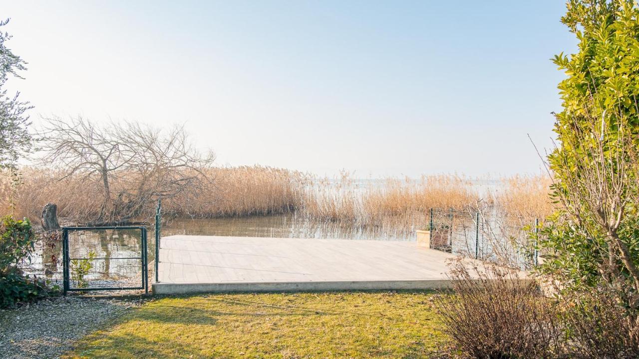 The Zodiac Apartment - Italian Homing Sirmione Dış mekan fotoğraf